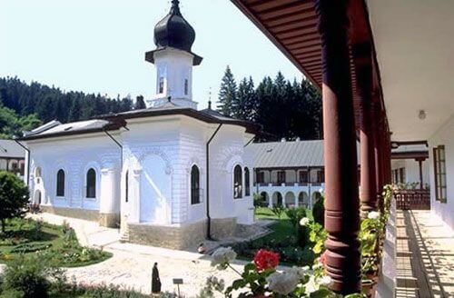 poza-manastirea-agapia-21